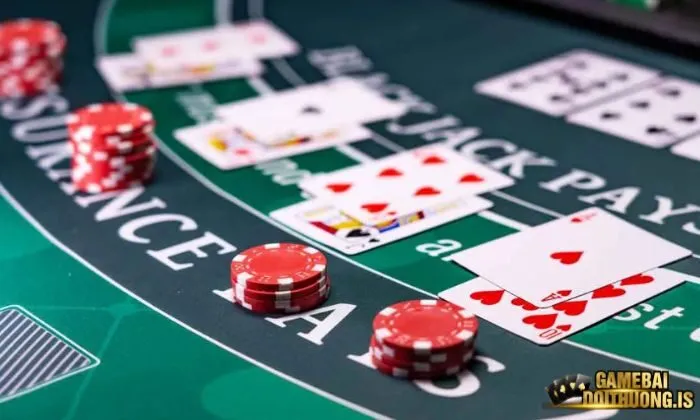 Bài ba cây có cách chơi đơn giản nhất trong game Bài tây Iwinclub